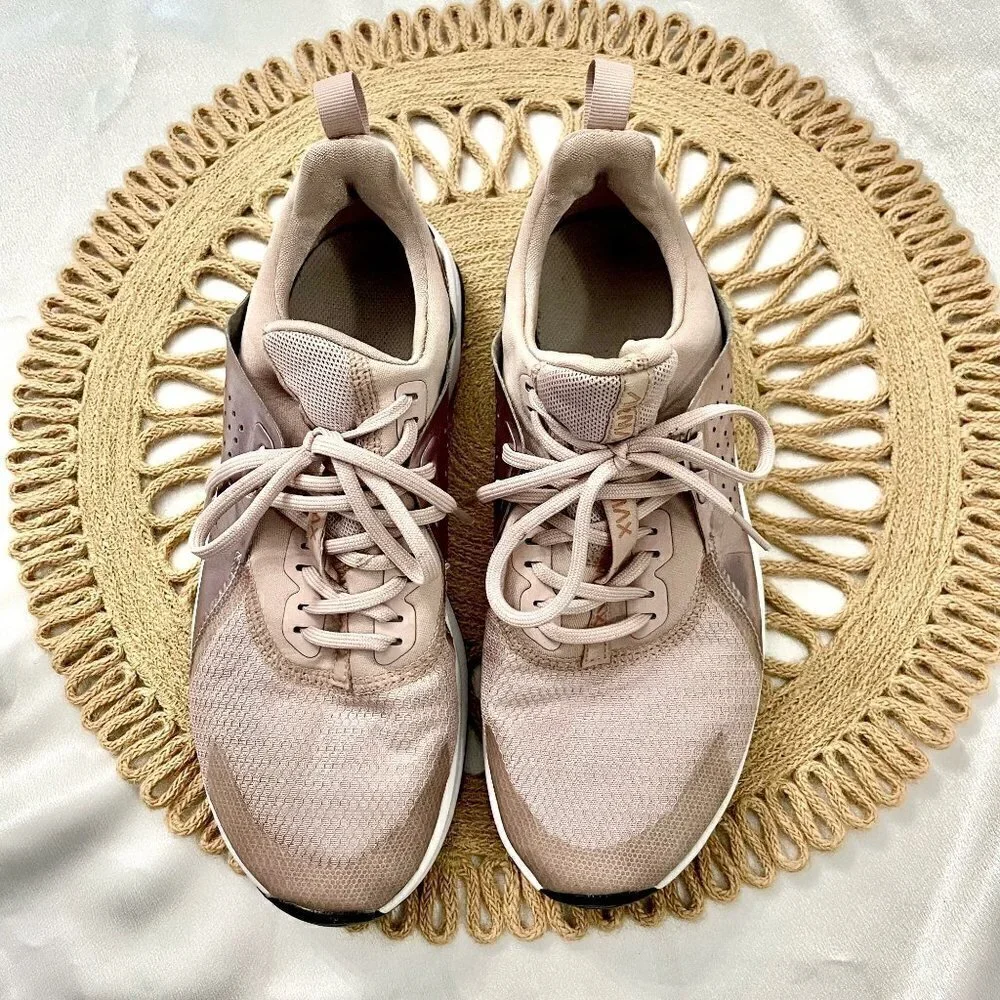 Nike Training Air Max Bella Sneakers in Rose Gold Size 8.5 CJ0842-200